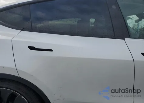 2023 Tesla Model Y z USA, uszkodzony, nr VIN 7SAYGDEF9PF897076